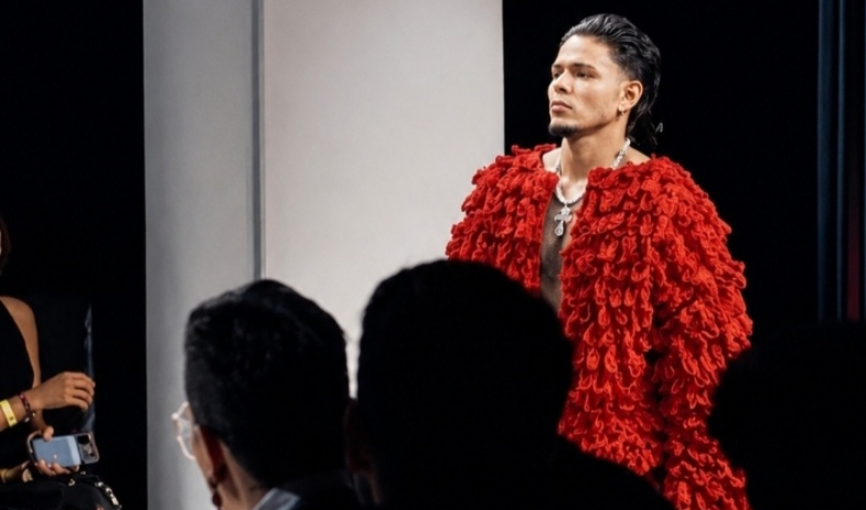 El Tachi debuta en Fashion Week Panamá y sorprende con propuesta urbana de Mynor Veliz 