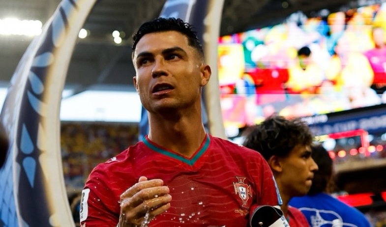 Sancionan a Cristiano Ronaldo por abandonar la concentración de Portugal 