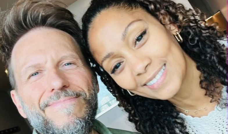 Gwendolyn Stephenson y Noel Schajris envían mensaje de apoyo a los afectados por el terremoto 