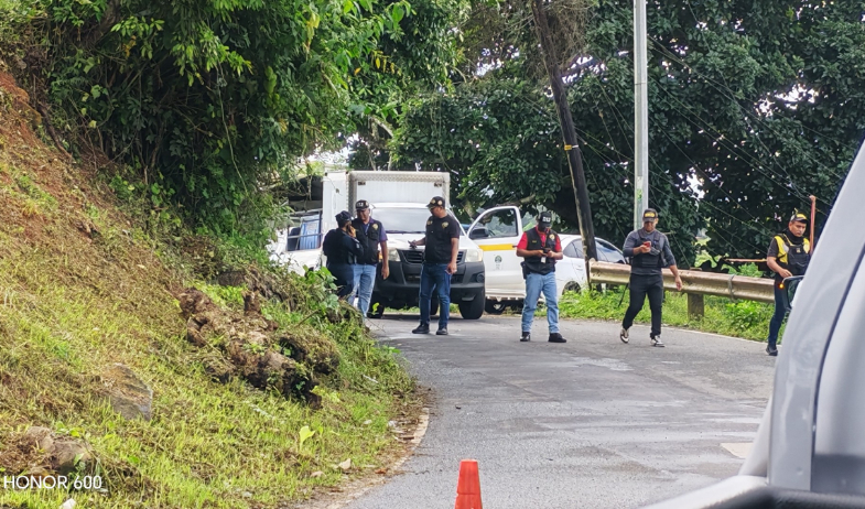Dueño de un auto enfrenta a presunto ladrón armado con un cuchillo y lo mata 