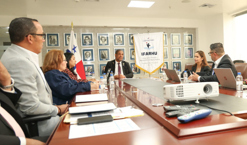 IFARHU y Caja de Ahorros anunciarán fechas para retirar las tarjetas PUNCH pendientes 