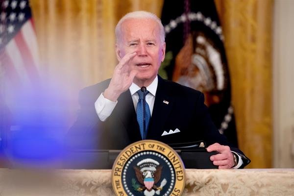 Joe Biden llama 'estúpido hijo de puta' a un periodista de Fox News 
