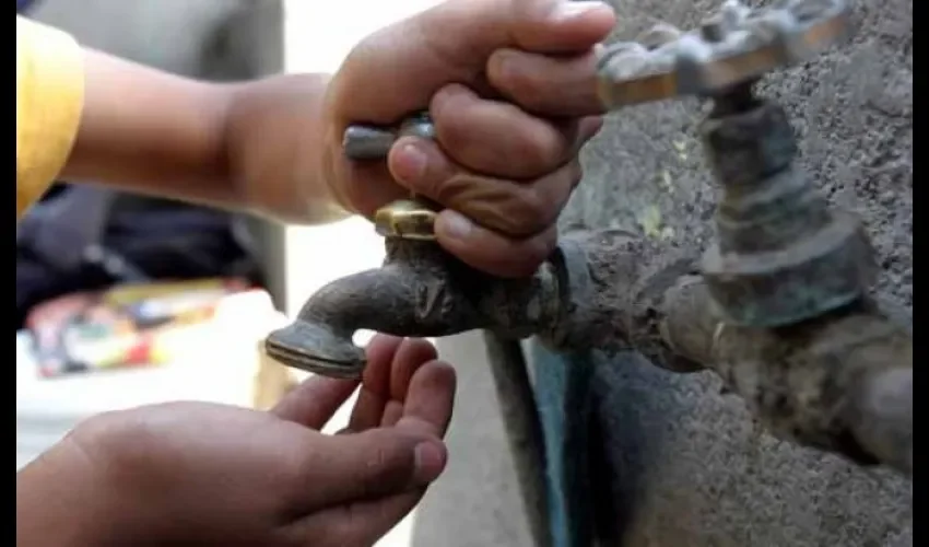 Río Abajo y Parque Lefevre que se verán afectados con el normal suministro de agua potable este 5 de febrero de 2015 por instalación de una válvula en línea de 16.