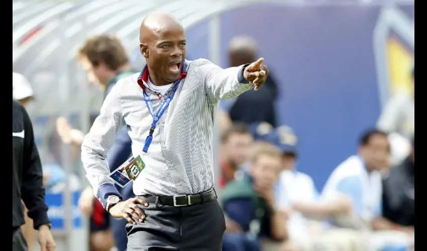 Julio Dely Valdés