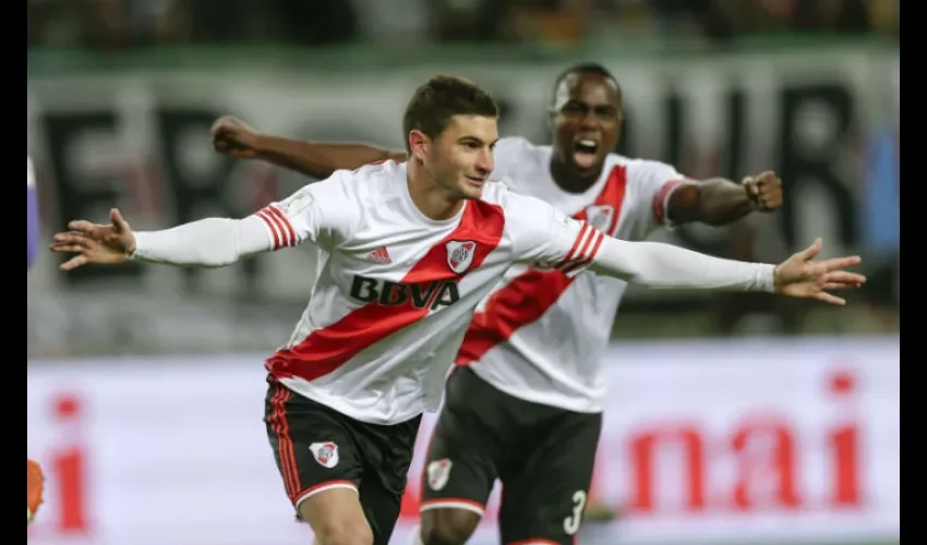  Lucas Alario