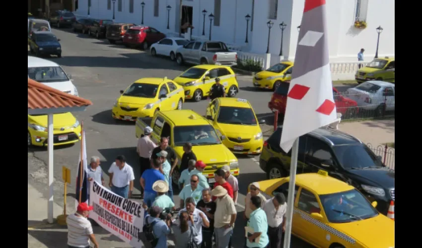 Taxistas protestan en penonomé