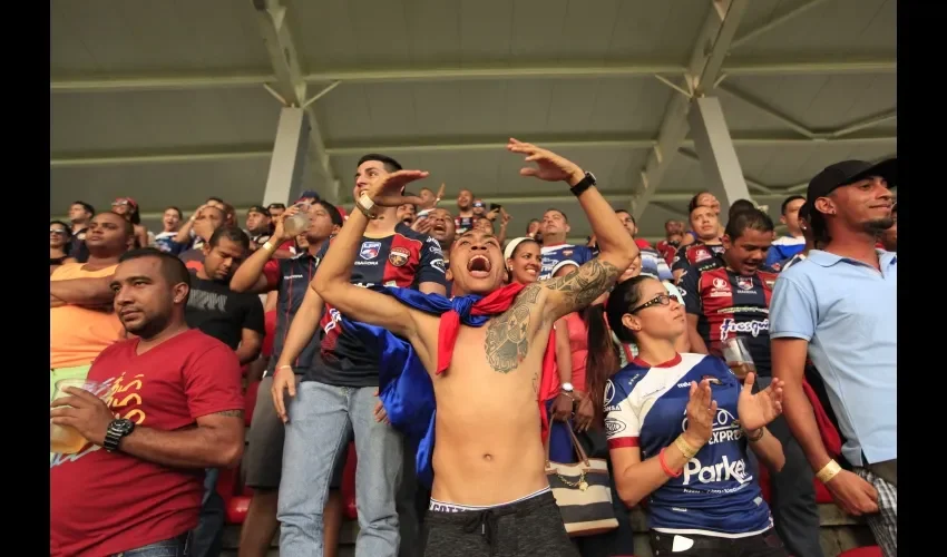 La afición de los leones, en la pasada jornada, guardó silencio en las gradas, como medida de protesta. Anayansi Gamez