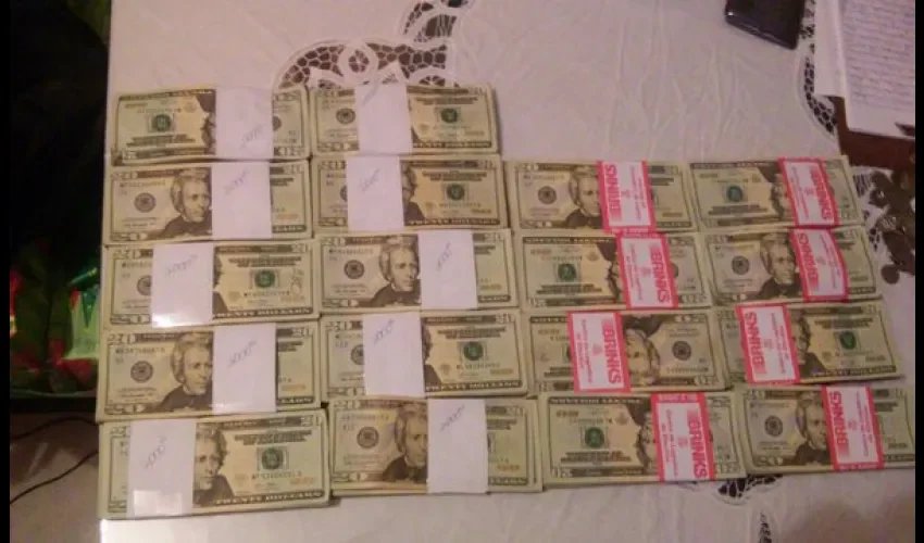 Dinero robado