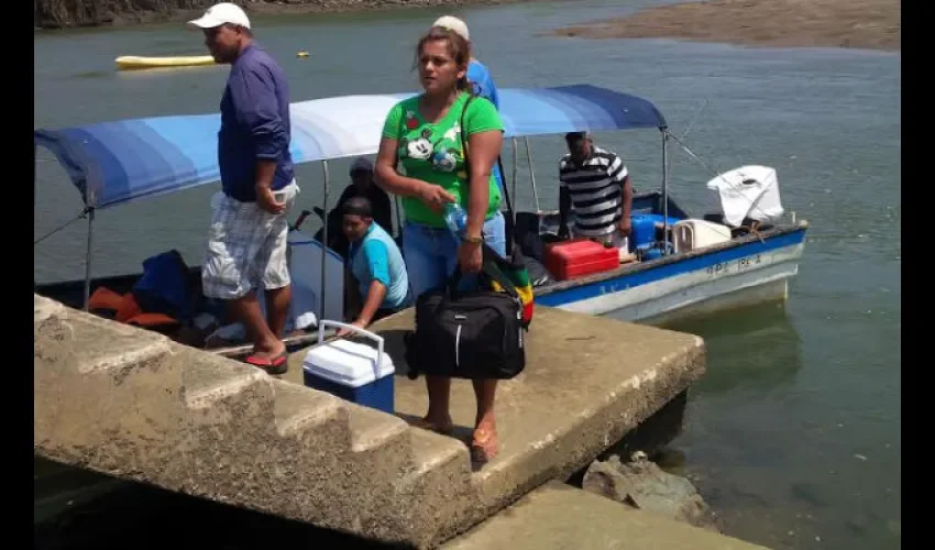 Educadores en Veraguas exigen pagos 
