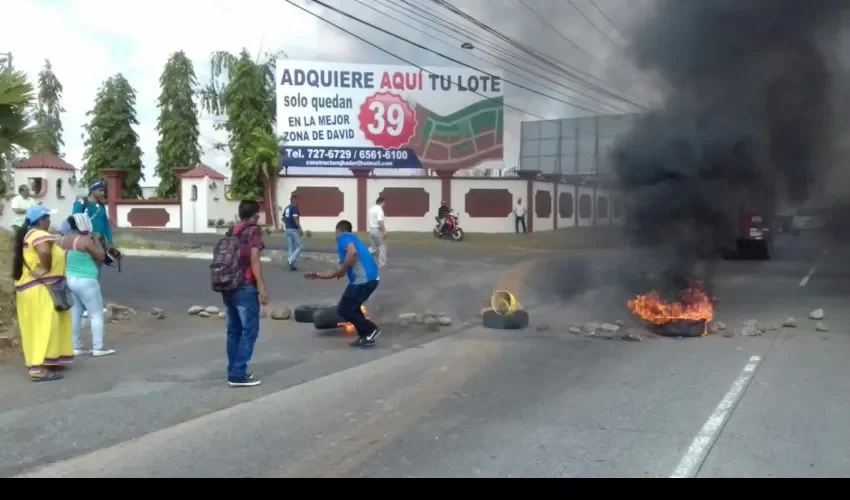 Precaristas de Los Abanicos 3 en Chiriquí 