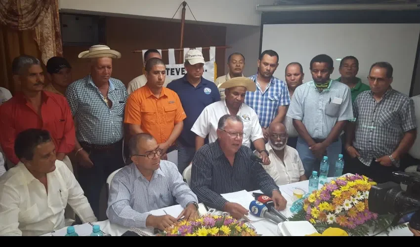 Gobierno y transportista de Panamá 