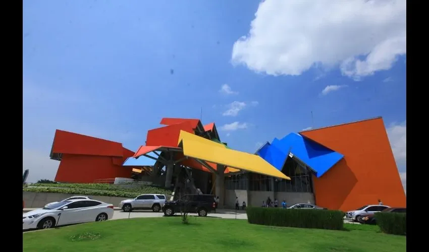 Se hará un inventario de las  colecciones, pinturas y  piezas arqueológicas que existen en cada uno de estos museos.
