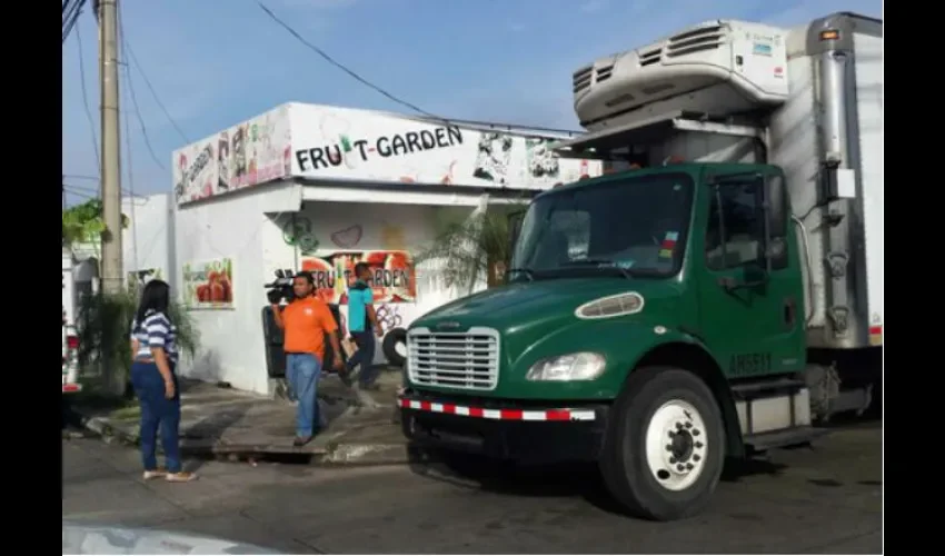 Local de frutas en Chanis 