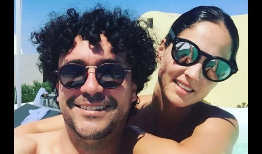 Con su pareja, Elisa Restrepo