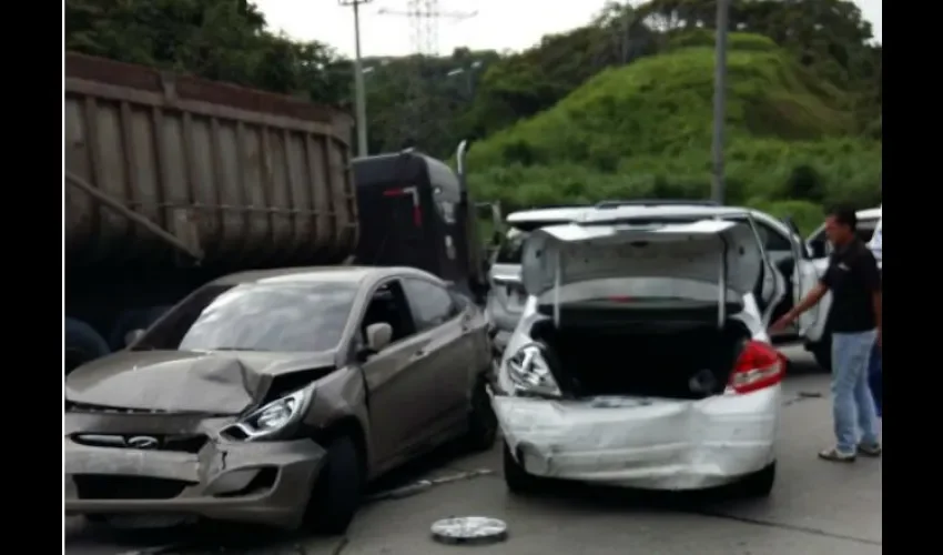 Accidente en la vía Centenario 
