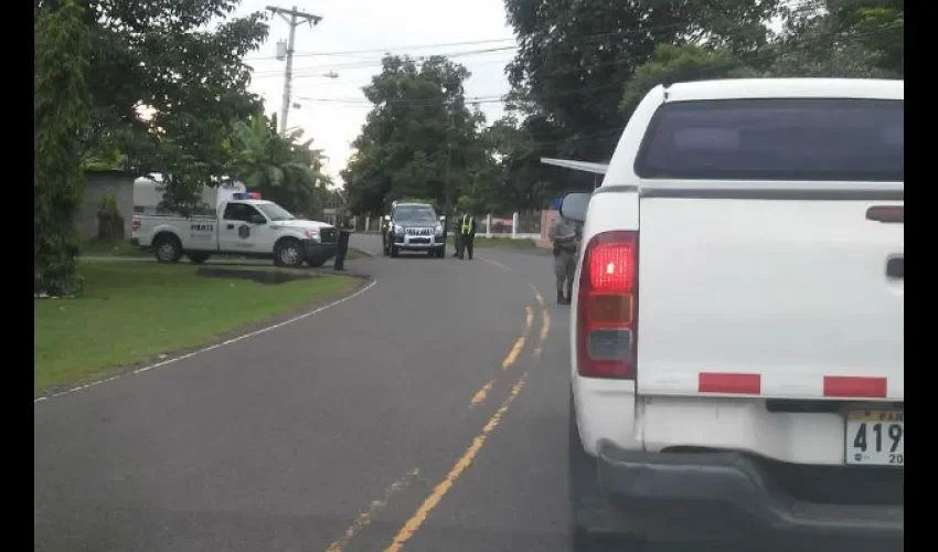 Roban automóvil en playa Los Olivos