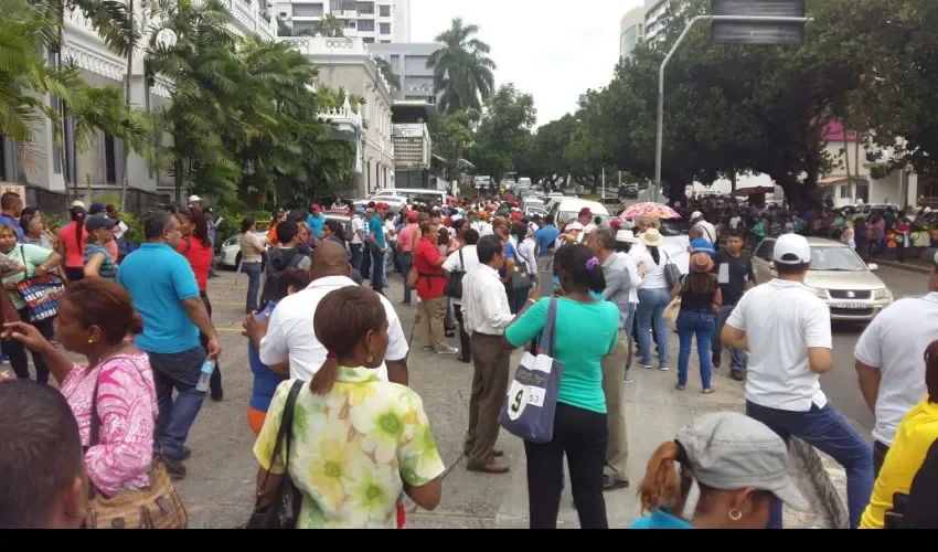Docentes protestan 