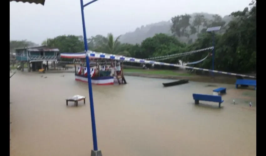Luvia en Colón 