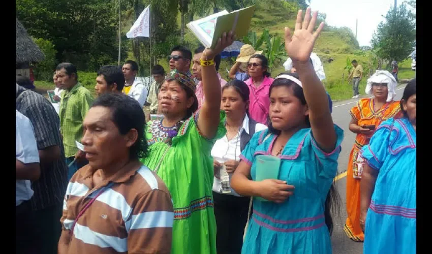 Indigenas