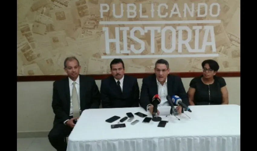 Grupo La Estrella y El Siglo