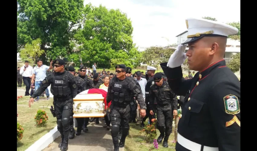  Carlos Luis Castillo Vejarano, cabo primero  post mortem del SPI