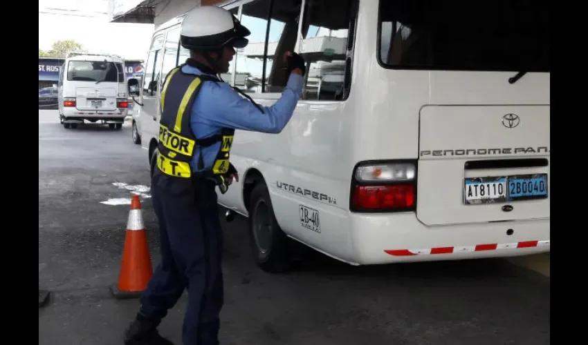 Inspección de buses en Coclé 