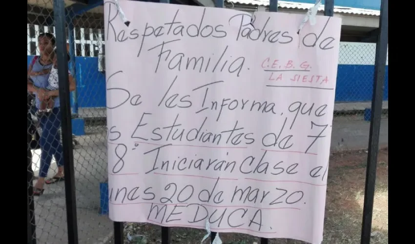 Inicio del  año escolar 2017 en la ciudad capital 