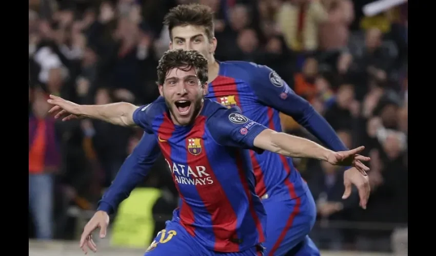 Sergi Roberto  se puso la capa de héroe. Foto/AP
