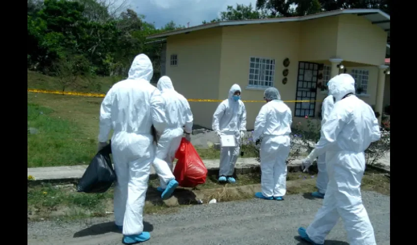 Restos óseos encontrados en la parte trasera de la residencia de la joven Luz Michelle Orocú