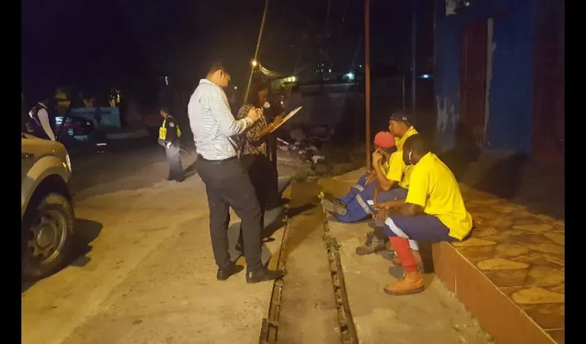 Colaboradores de la empresa  Aguaseo encontraron el feto.