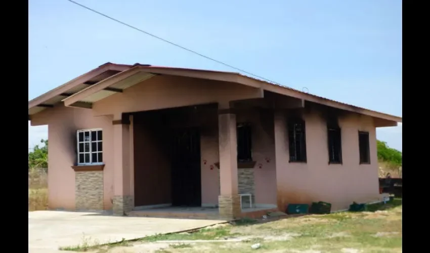 Se quema una casa en  la bariada  Las Flores en Monagrillo