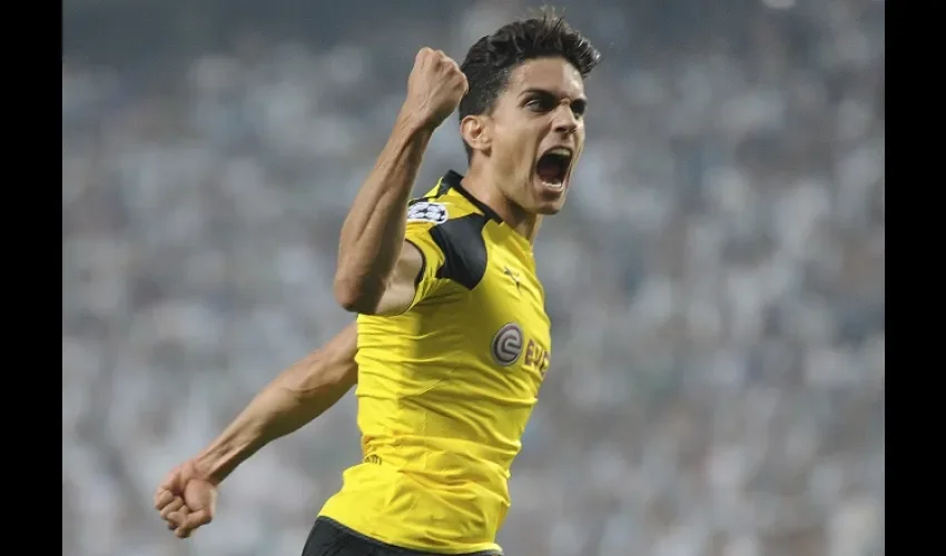 A Bartra le operaron la muñeca derecha.