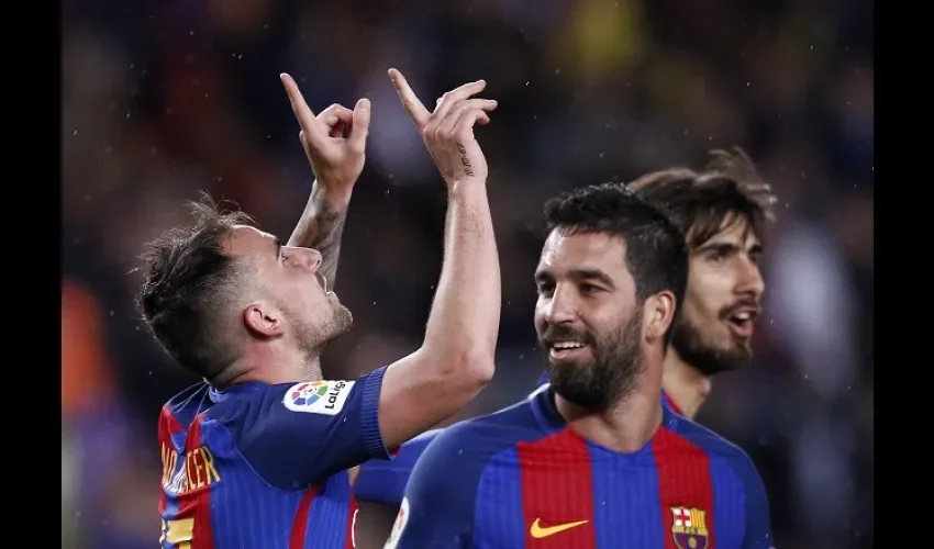 Paco Alcácer anotó su gol. Foto/AP