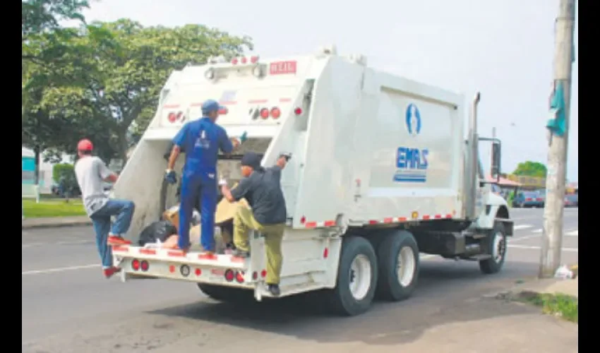 70% de residentes en Penonomé no paga por recolección de la basura
