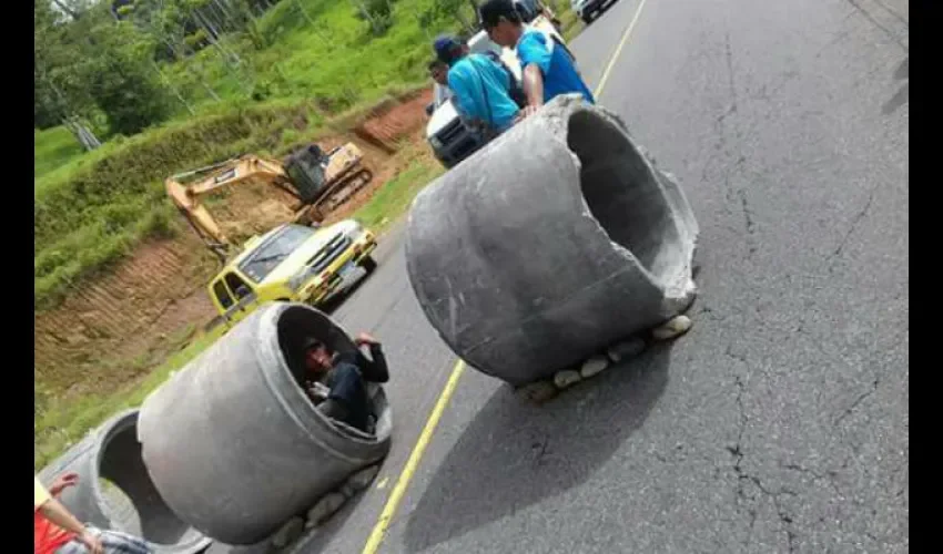 Reclaman arreglo de la carretera de Chiriquí Grande hacia Almirante