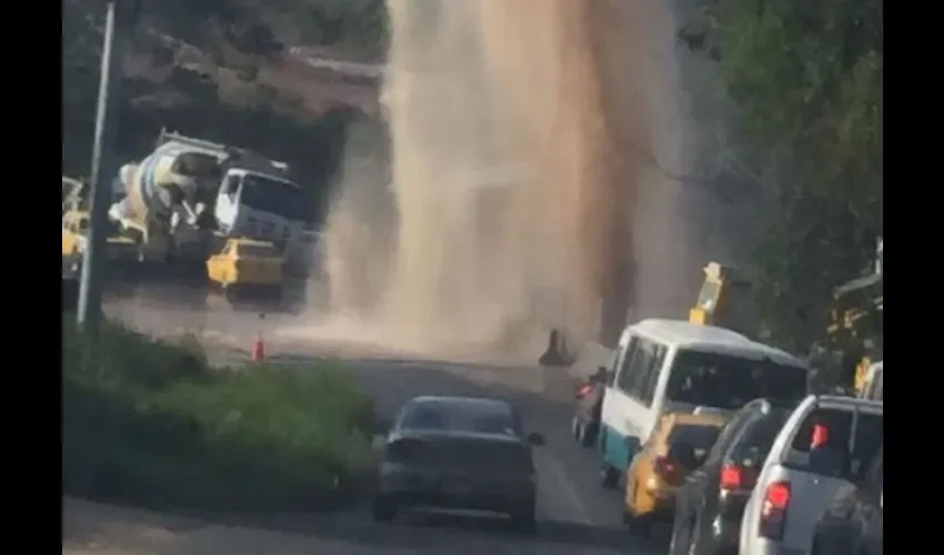 Tubería dañada en La Chorrera 