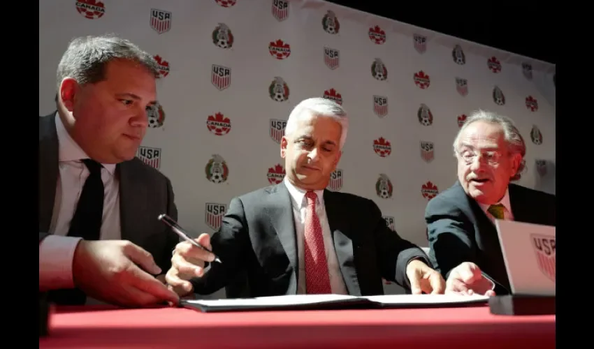 Presidentes de las federaciones de Canadá, Estados Unidos y México./ Foto AP