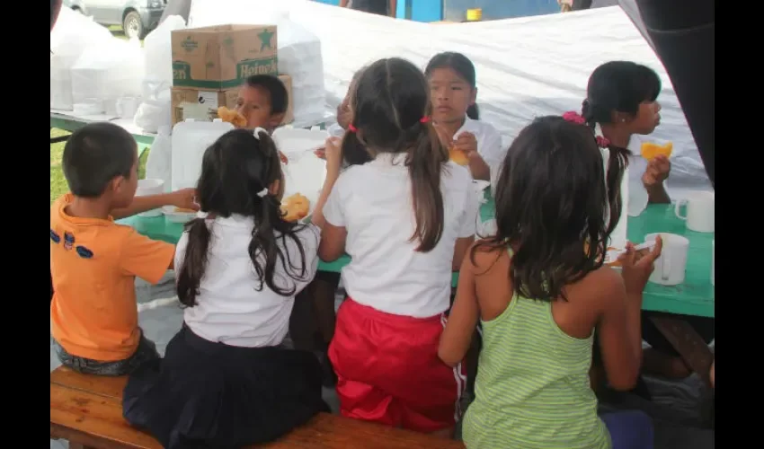 Estudiantes de la escuela de La Laguna