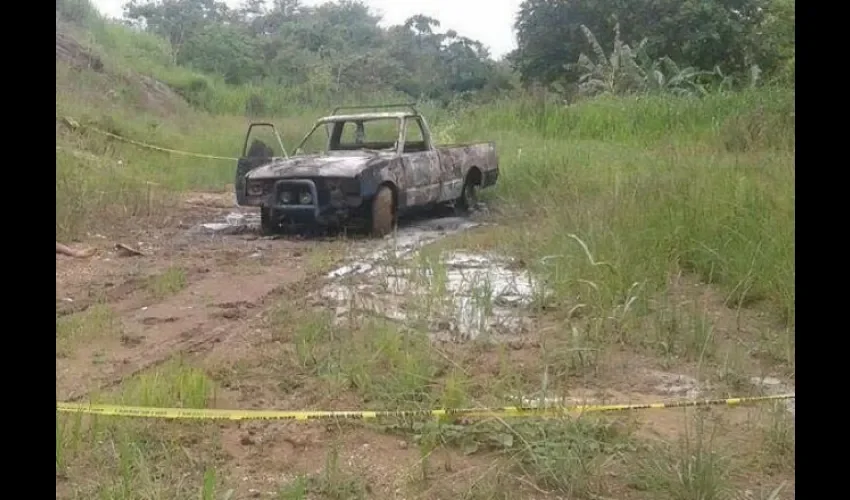 Carro incendiado en Ipetí de Chepo
