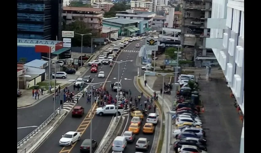 Protesta en la vía Ricardo J. Alfaro 