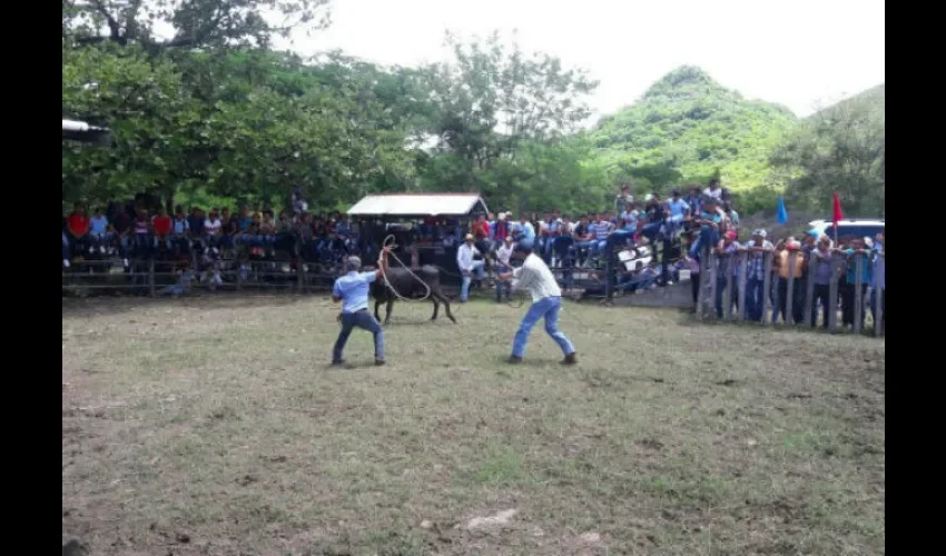 Celebran aniversario en la Pintada 