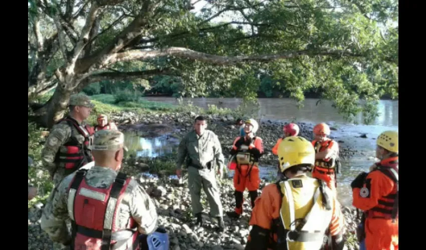 Rescatan chiricanas arrastradas por el Río San Lorenzo 