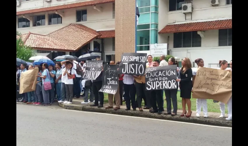 Protesta en Udelas