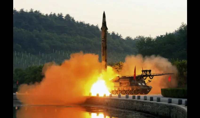 Corea del Norte realizó el lanzamiento de varios misiles 