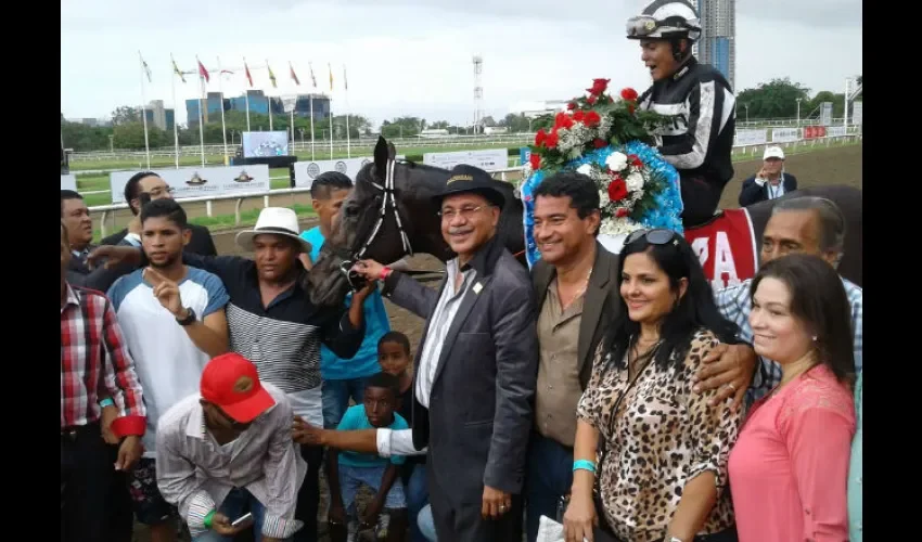 Caballo canadiense Optimus Prime dio la sorpresa con el jinete venezolano Ángel Rodríguez
