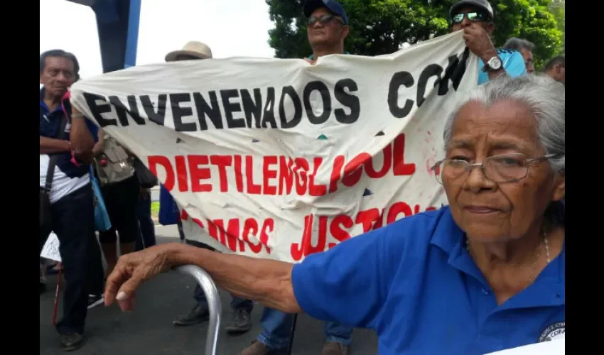 Afectados con dietilenglicol  