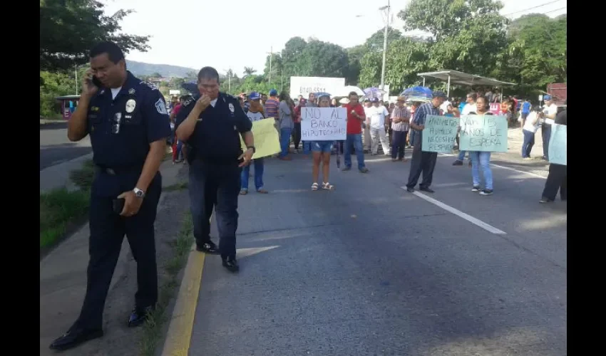 Protestan en Capira