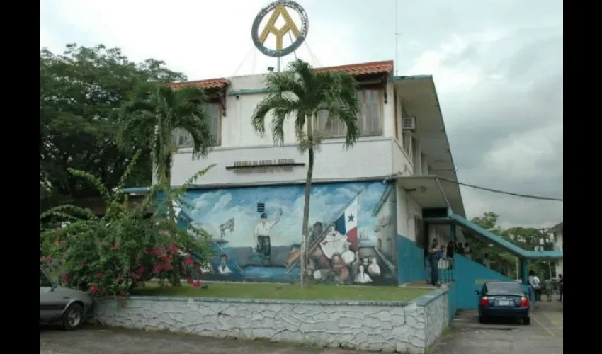 Colegio de Artes y Oficios, Melchor Lasso de La Vega