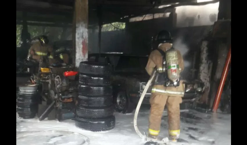 El incendio ocurrió cerca al colegio José Daniel Crespo de Chitré