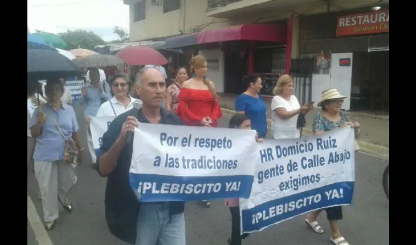 Asociación Punta Fogón Unido recorre calles en Las Tablas